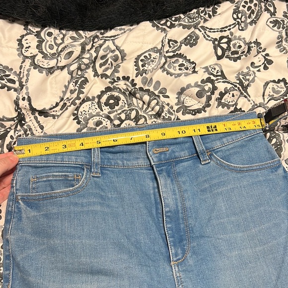 Denim Deal size 8 - Picture 6 of 7